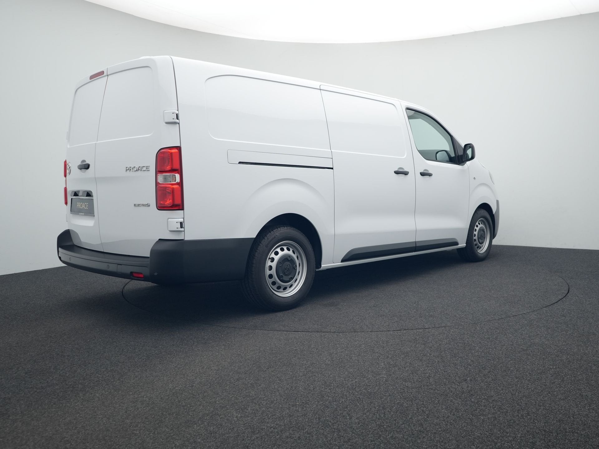 Toyota PROACE Electric Worker Challenger Extra Range Long L2, Auto's, Zwart, Wit, Origineel Nederlands, Lichtsensor