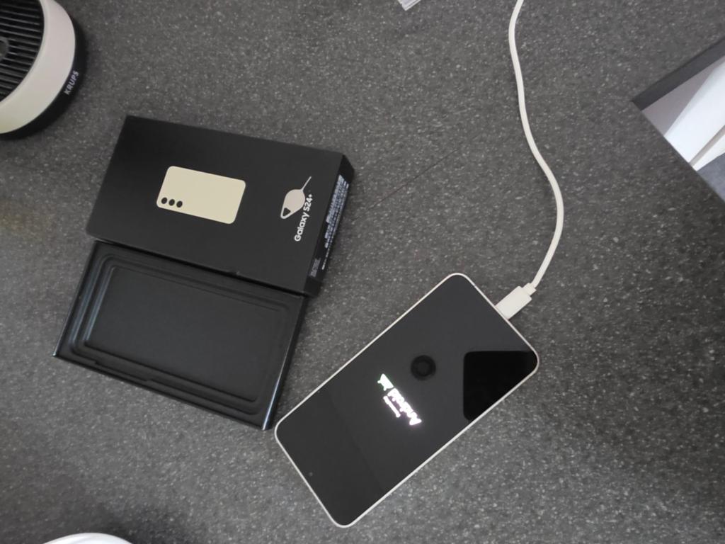 Samsung S24+ in nieuwstaat, Telecommunicatie, Mobiele telefoons | Samsung, Galaxy S24, Wit, Touchscreen, Ophalen of Verzenden