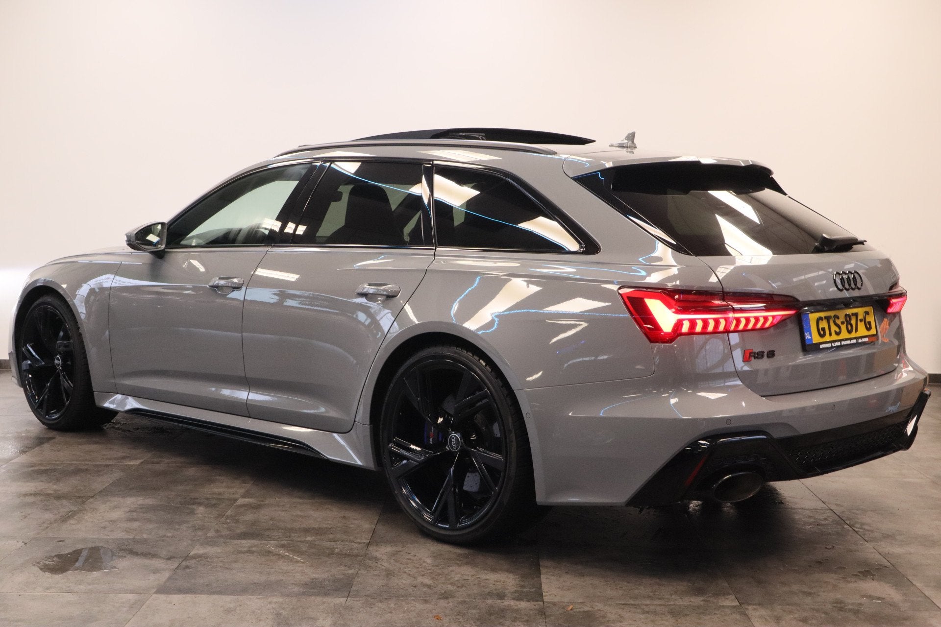 Audi A6 Avant RS 6 TFSI Quattro Keramisch Leder Panoramadak, Auto's, Automaat, 12 maanden, Gebruikt, 600 pk