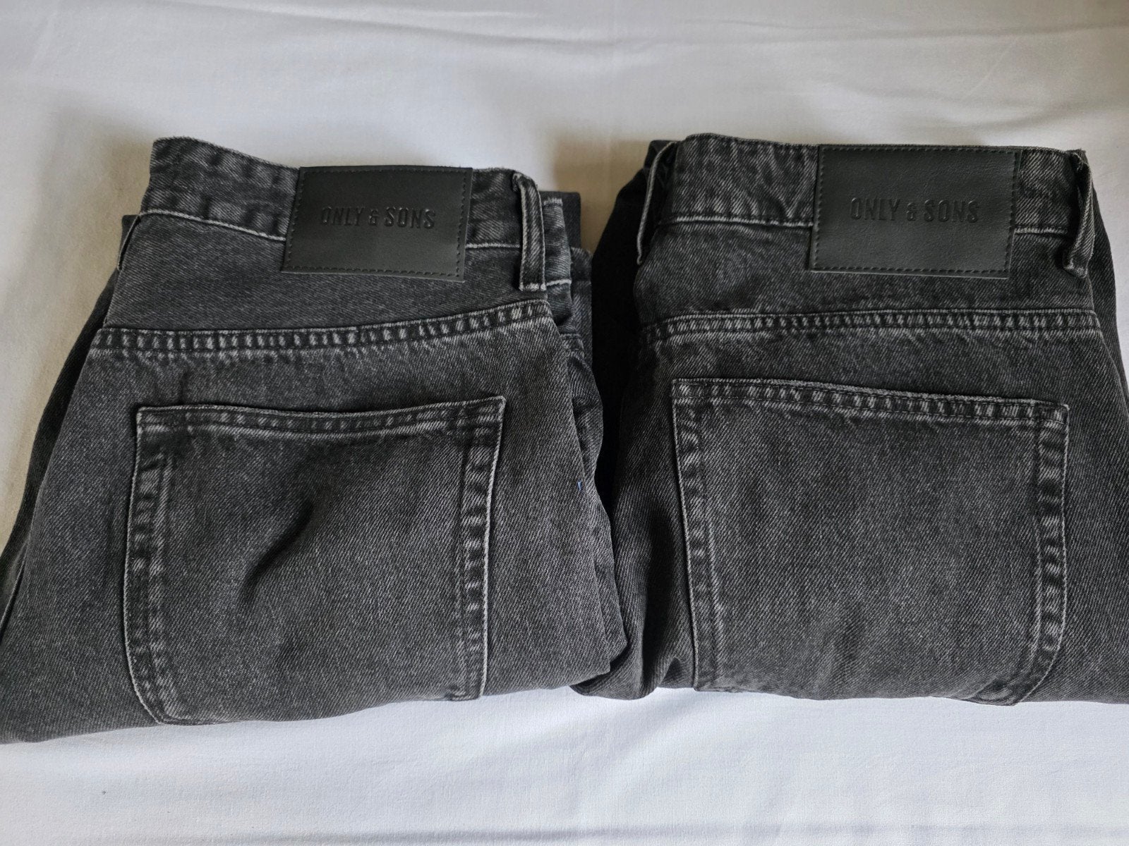 2 Only & Sons jeans Onsedge straight jeans size 31/32, Zwart, Nieuw, W32 (confectie 46) of kleiner, Ophalen of Verzenden