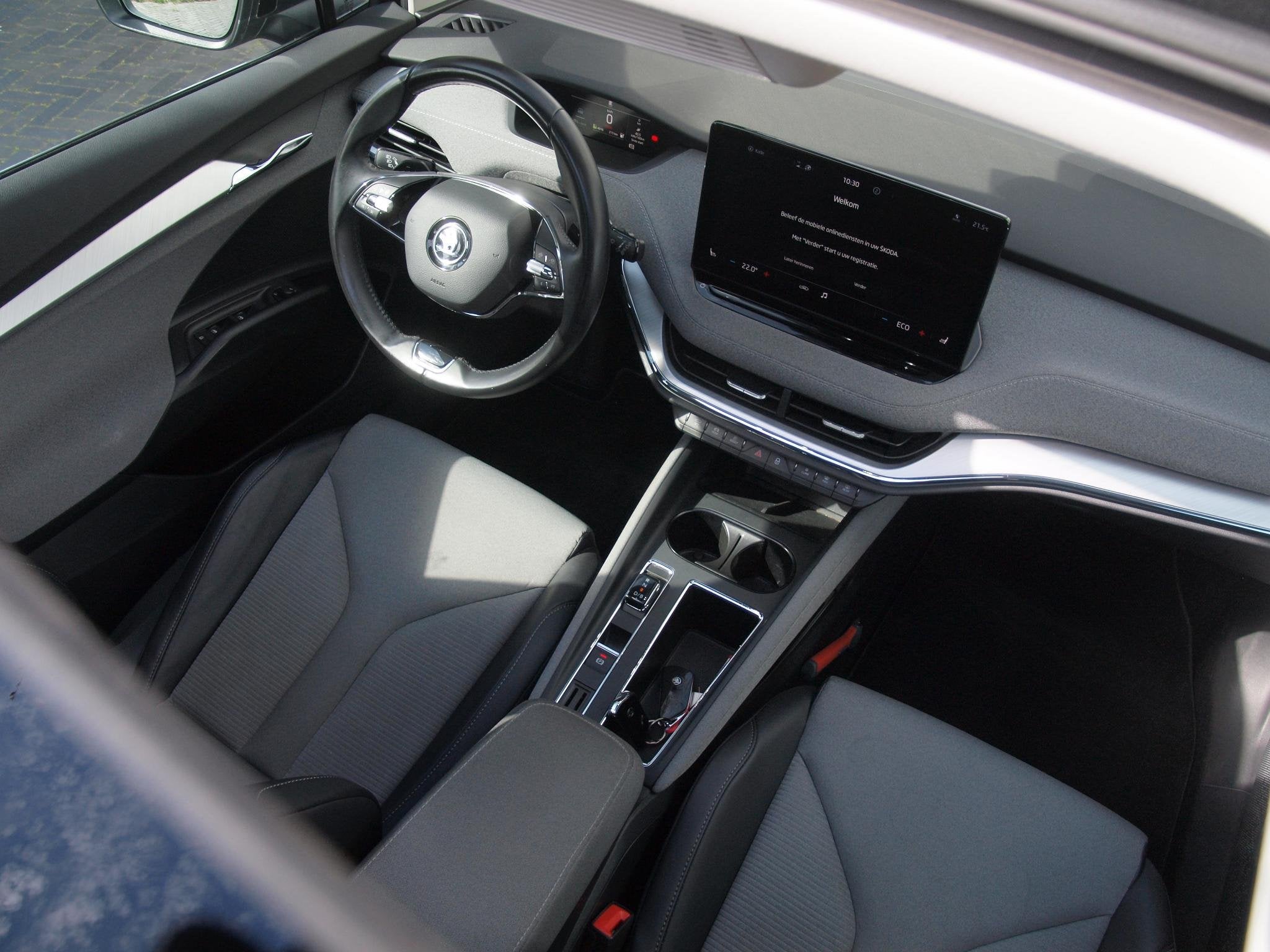 Skoda Enyaq iV 80 | Panoramadak | Camera | Sfeerverlichting, Automaat, Dealer onderhouden, Achterwielaandrijving, Gebruikt