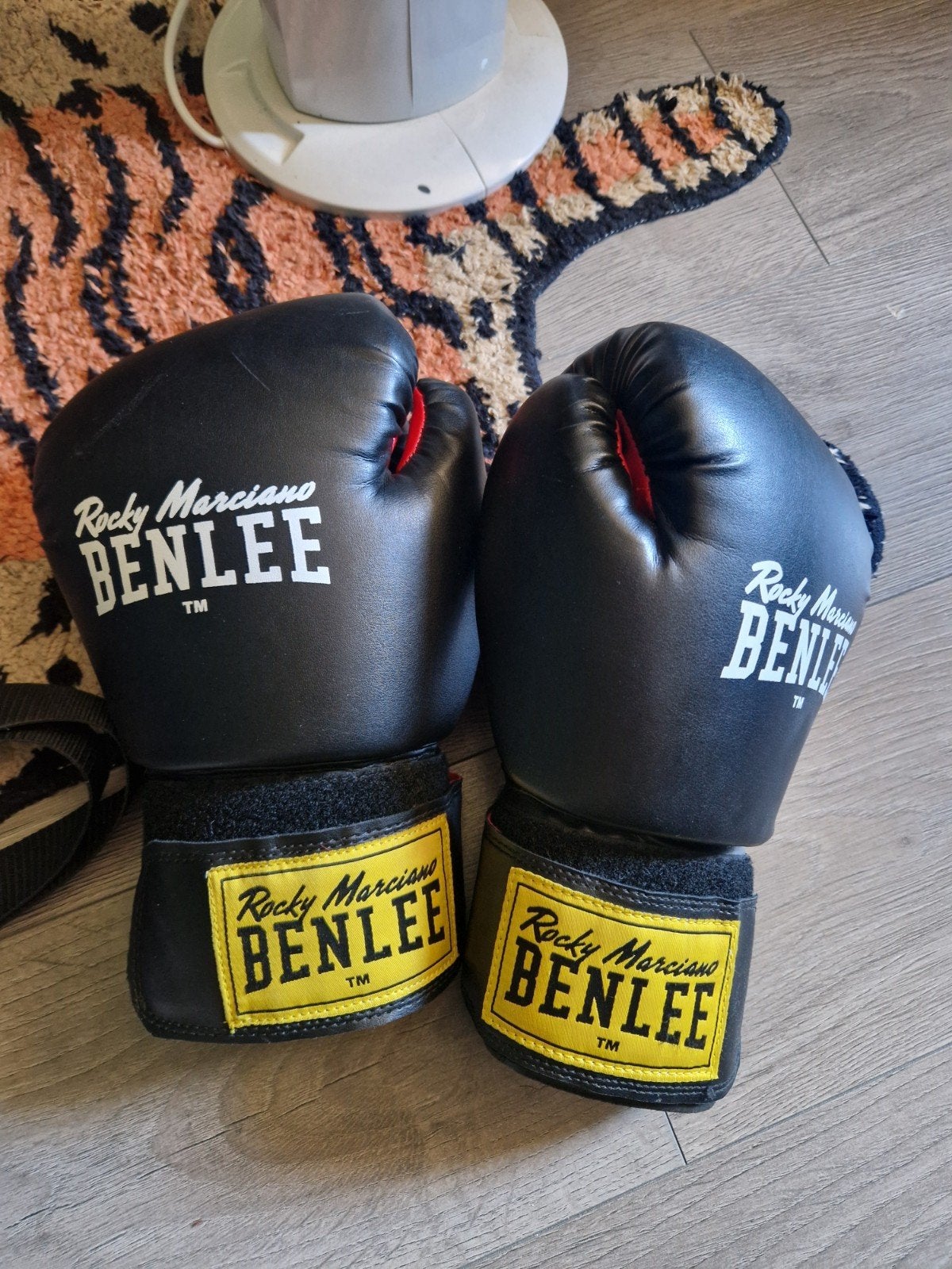 Benlee Rocky Marciano Bokshandschoenen 16-oz, Sport en Fitness, Ophalen, Gebruikt, Bokshandschoenen