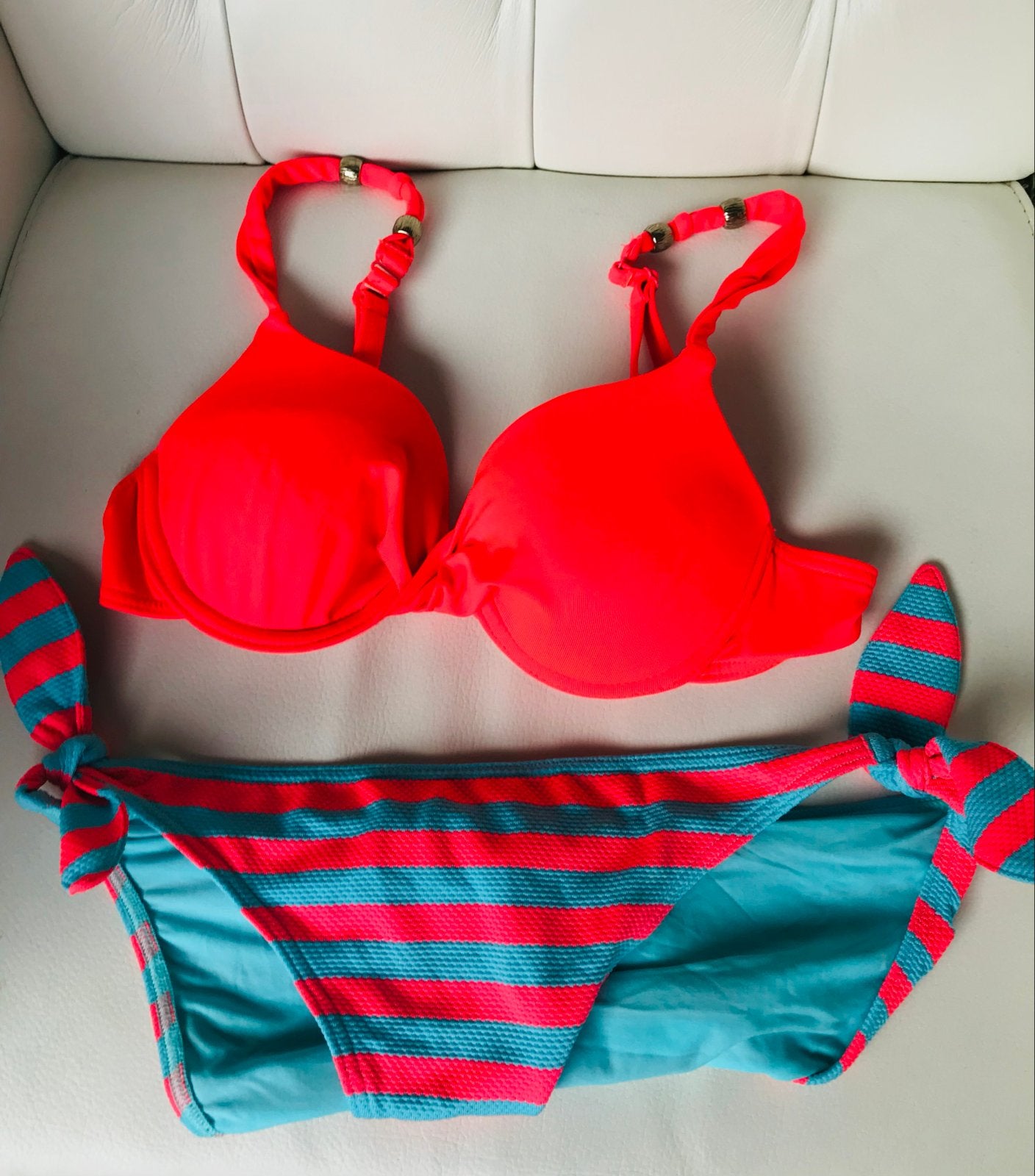 Neon Roze Bikini met Gestreepte Broekje XS, Ophalen of Verzenden, Nieuw, Roze, Bikini