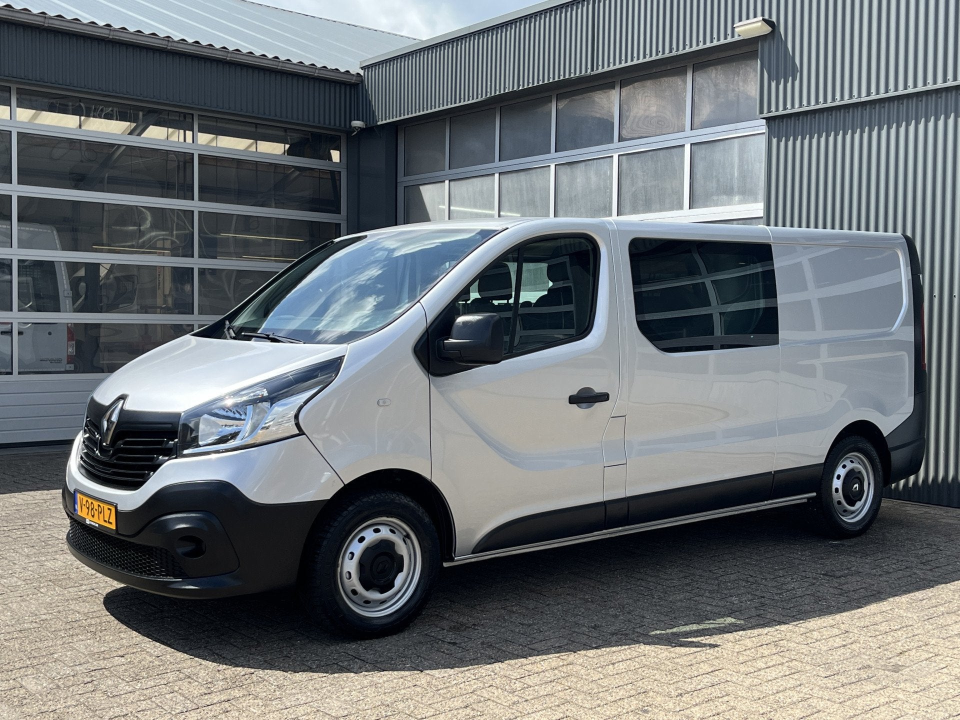 Renault Trafic 1.6 dCi L2H1 DC Marge Btw /Bpm vrij Airco Cru, Voorwielaandrijving, Gebruikt, 4 cilinders, Renault