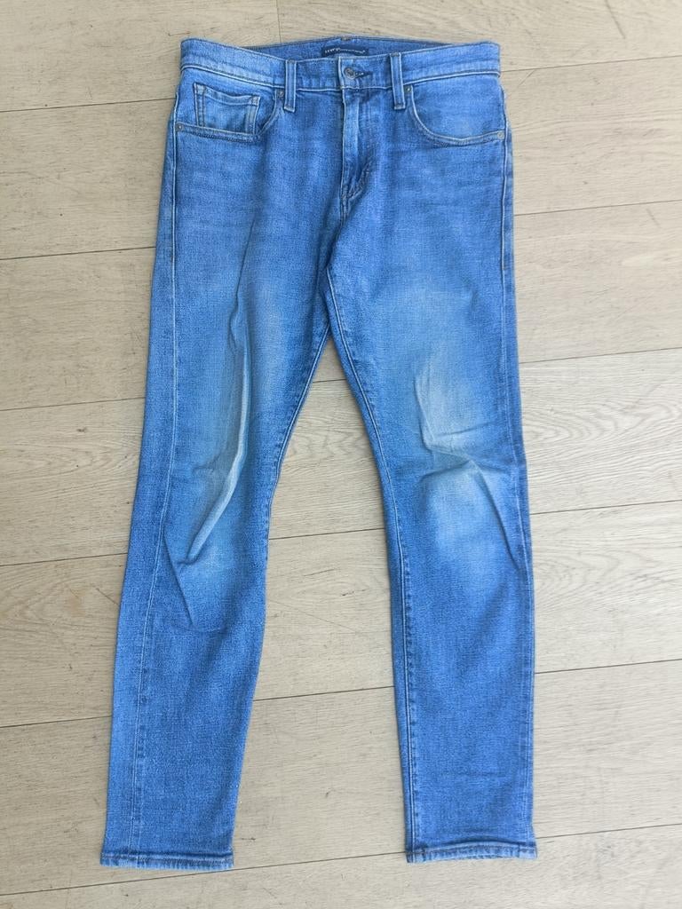 Levi's 512 maat 30, Blauw, W32 (confectie 46) of kleiner, Ophalen of Verzenden, Zo goed als nieuw