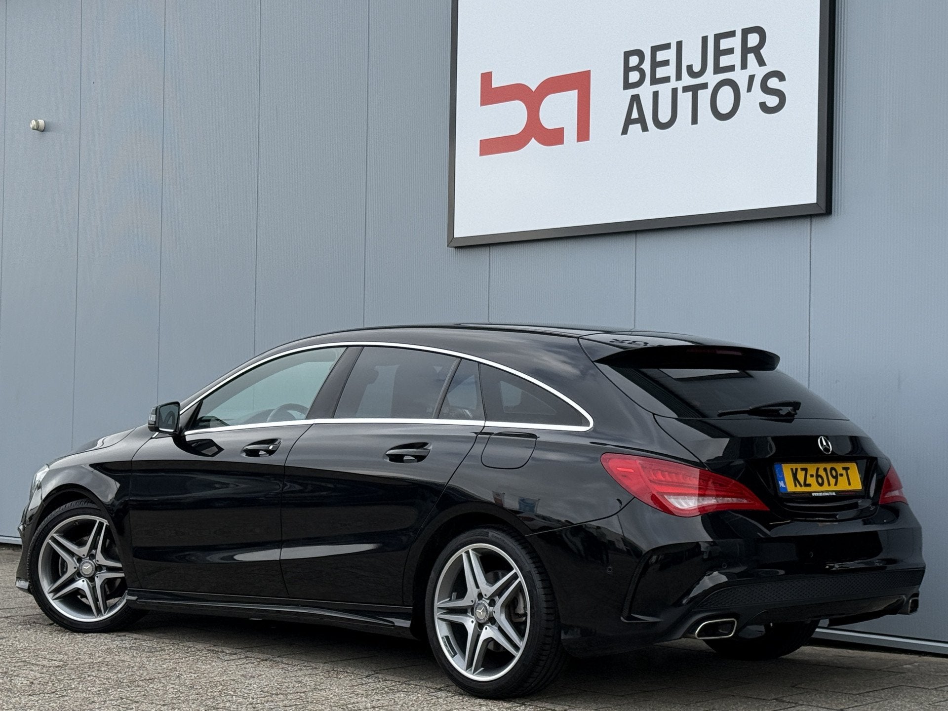 Mercedes-Benz CLA-Klasse Shooting Brake 180 Ambition Automaa, 730 kg, Gebruikt, Euro 6, 4 cilinders