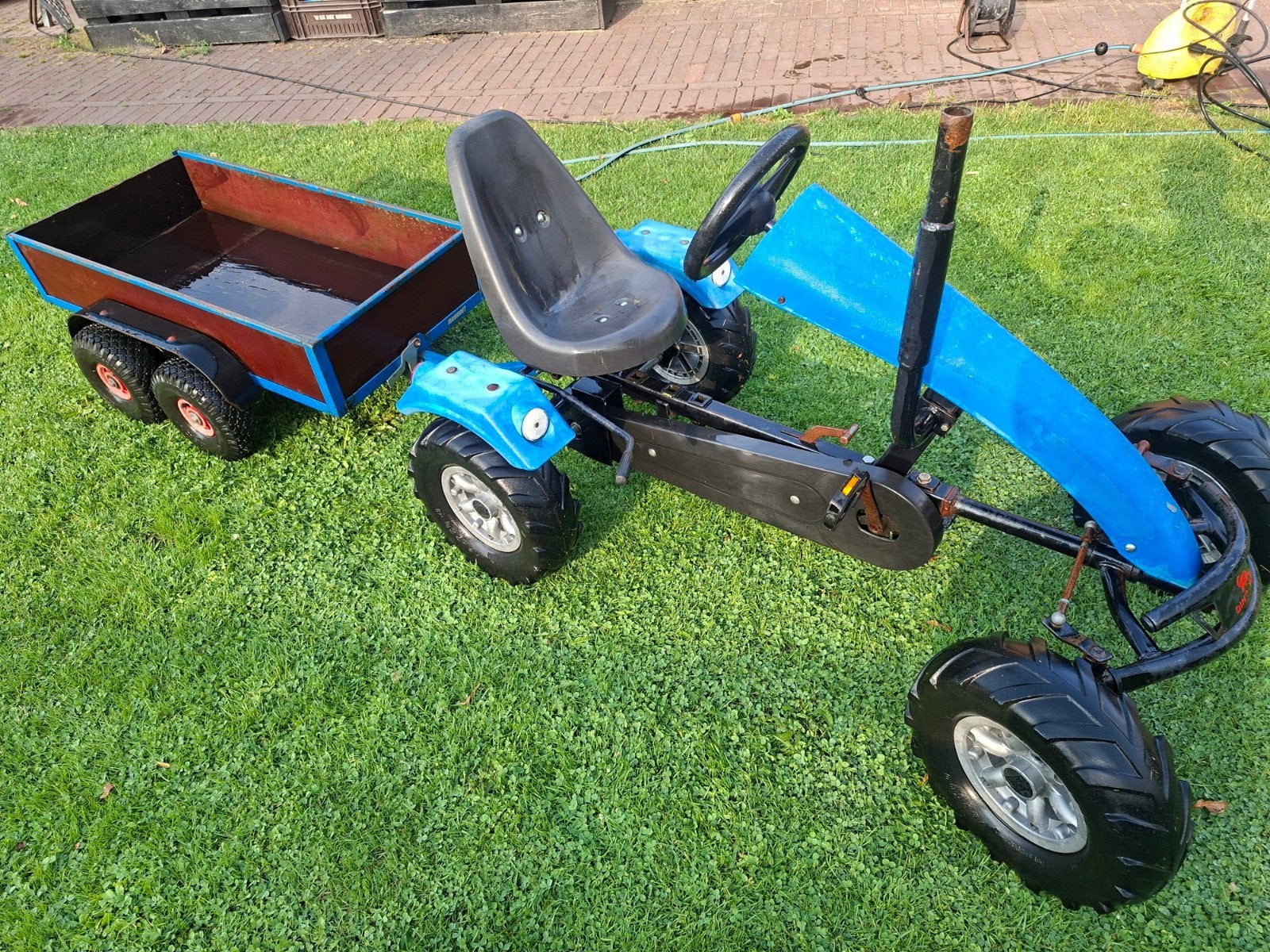 Skelter met aanhanger, Kinderen en Baby's, Speelgoed | Buiten | Skelters, Ophalen, Gebruikt, Overige merken