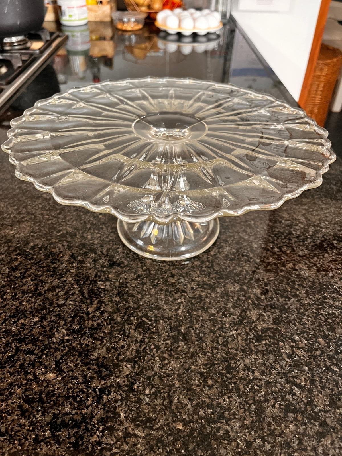 Glazen taartplateau met voet - Vintage design, Ophalen of Verzenden, Zo goed als nieuw, Overige merken, Glas