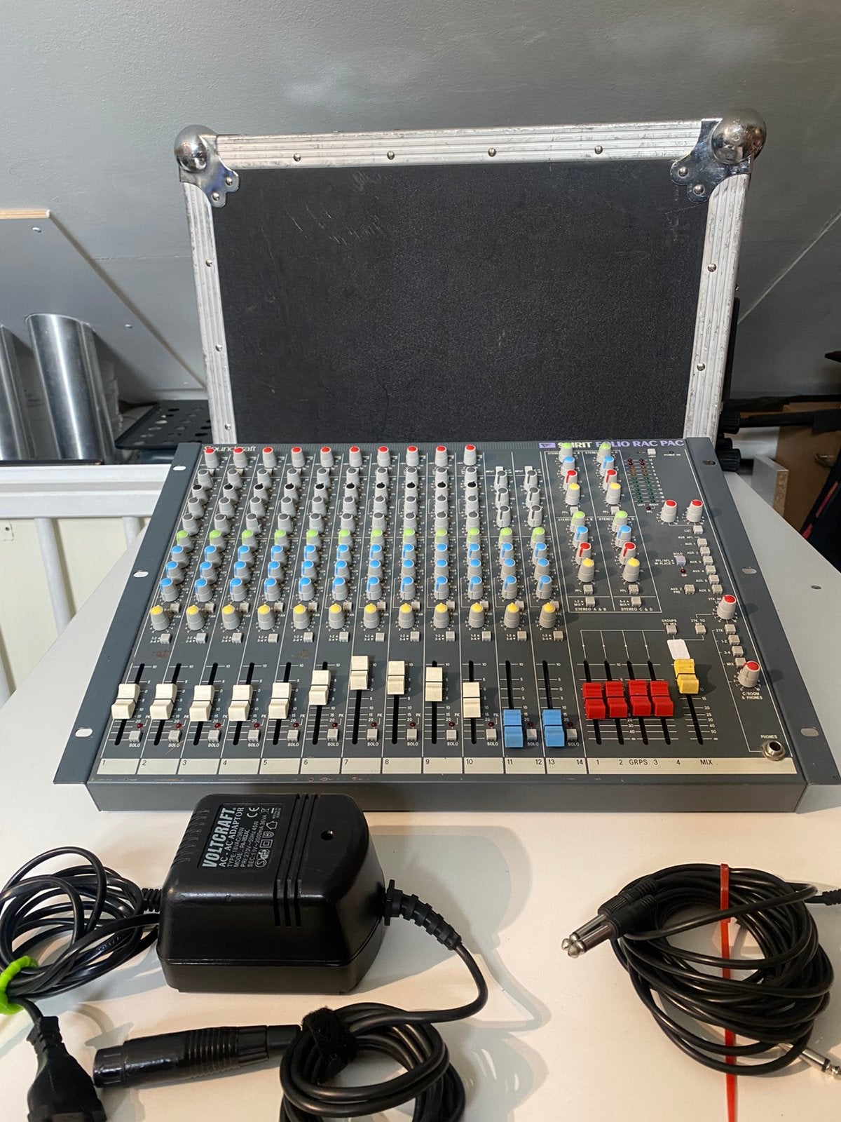Soundcraft mengpaneel incl flightcase !, Ophalen, Zo goed als nieuw, 10 tot 20 kanalen