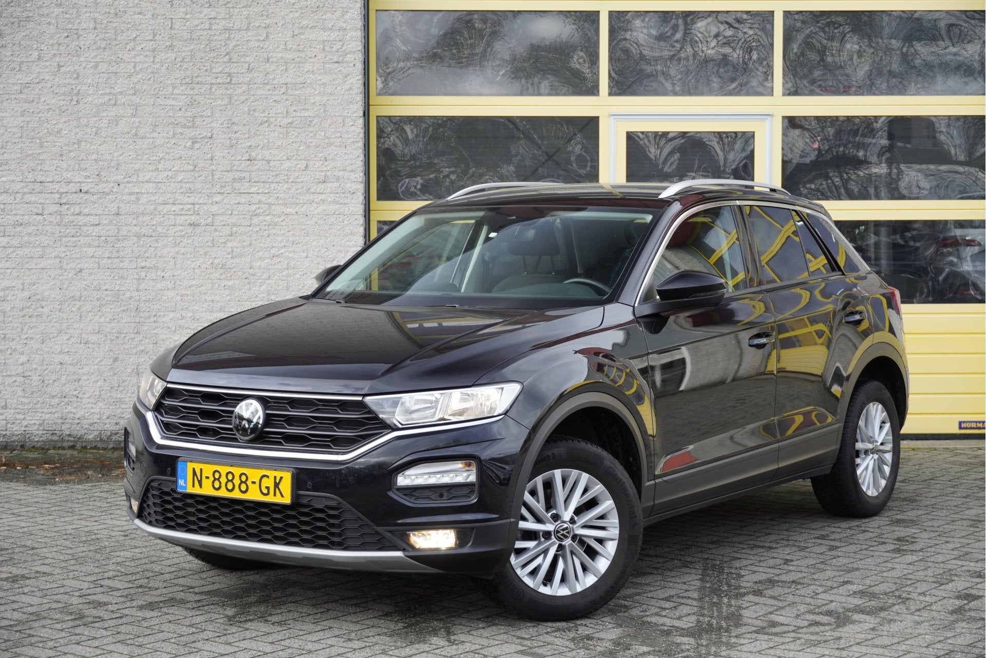 Volkswagen T-Roc 1.5 TSI 150PK! Automaat Style BJ2021 Lmv 16, Auto's, Stof, 4 cilinders, 150 pk, Zwart