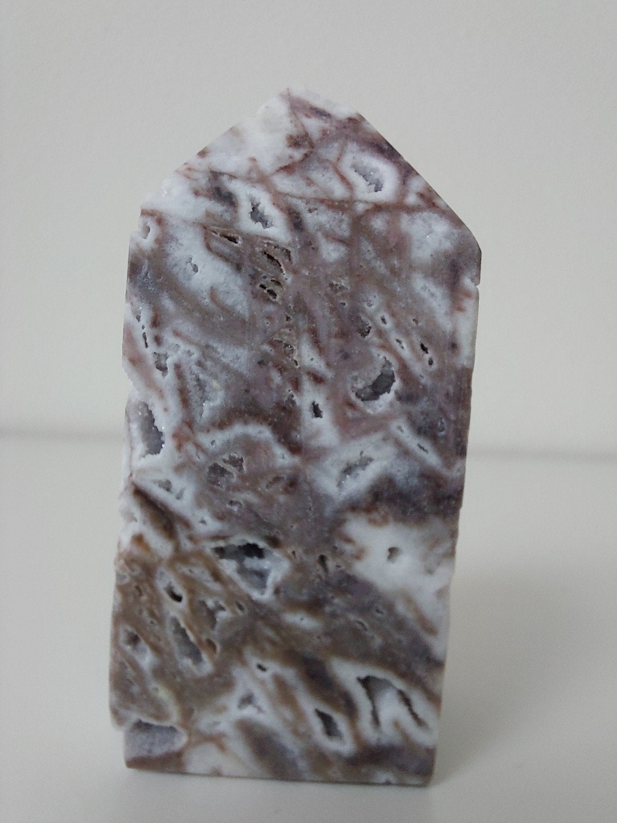 Kwarts met goethiet en manganese torentje (sfaleriet), Ophalen of Verzenden, Mineraal