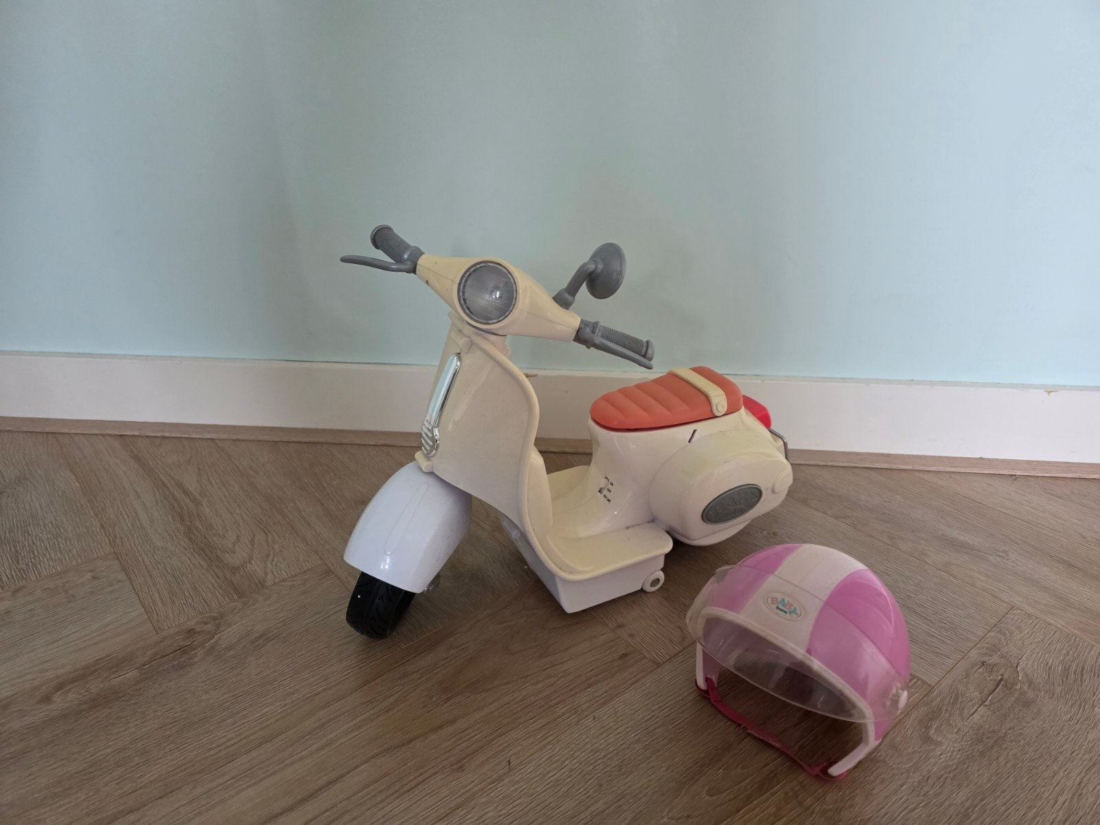 Baby Born Scooter met Helm, Ophalen of Verzenden, Gebruikt