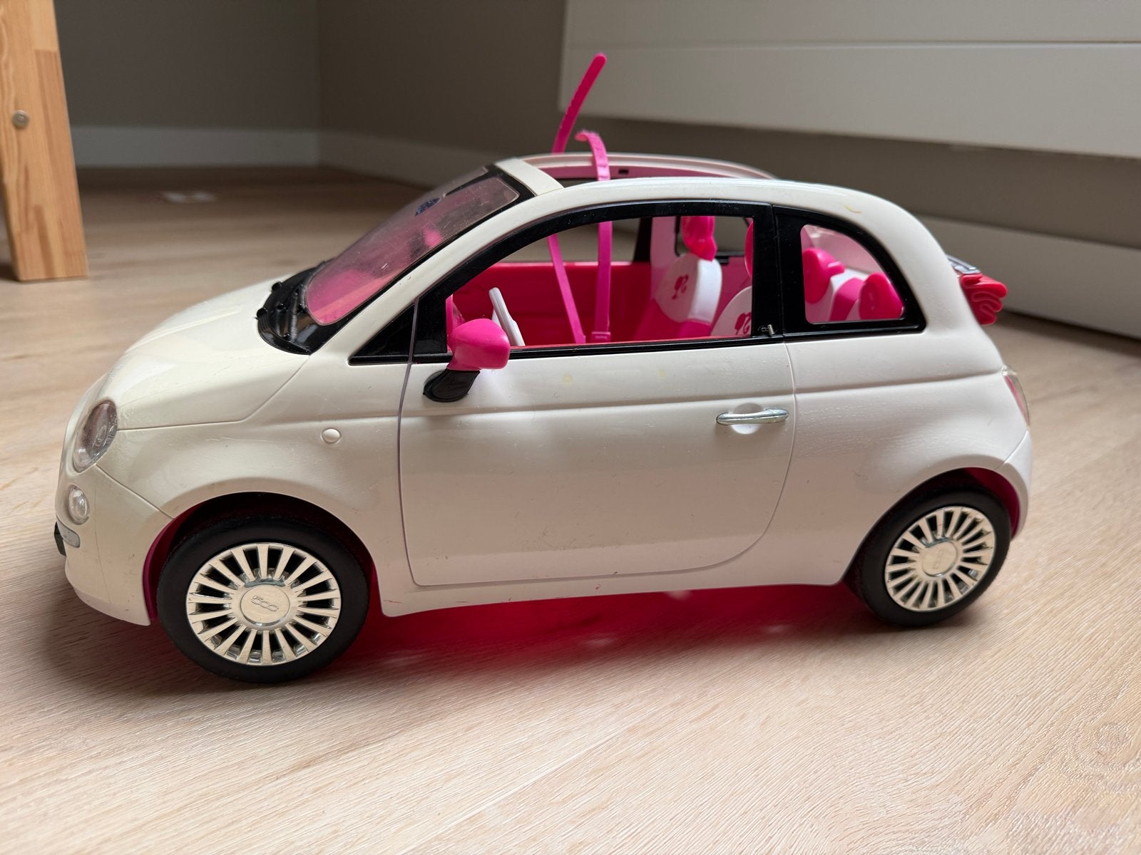 Barbie auto - Fiat cabriolet, Ophalen of Verzenden, Gebruikt