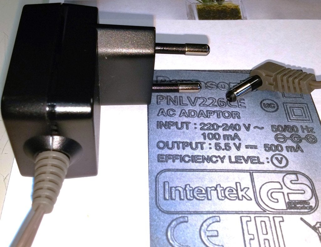 Panasonic PNLV226CE 5.5V Adapter + KX-TGH720BL Basisstation, Ophalen of Verzenden, Zo goed als nieuw, 1 handset