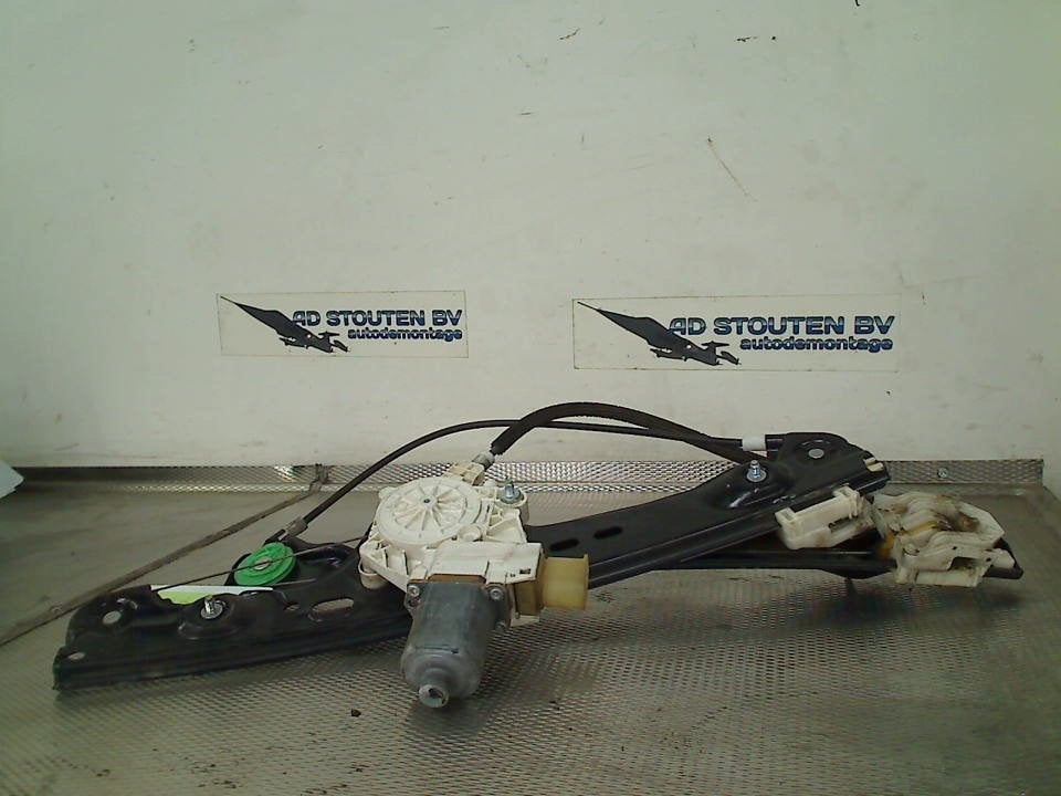 Raammechaniek Elek Links Voor BMW 3 serie (E90) 996624100, Auto-onderdelen, Gebruikt, Petuelring 130, München 80809, , Duitsland