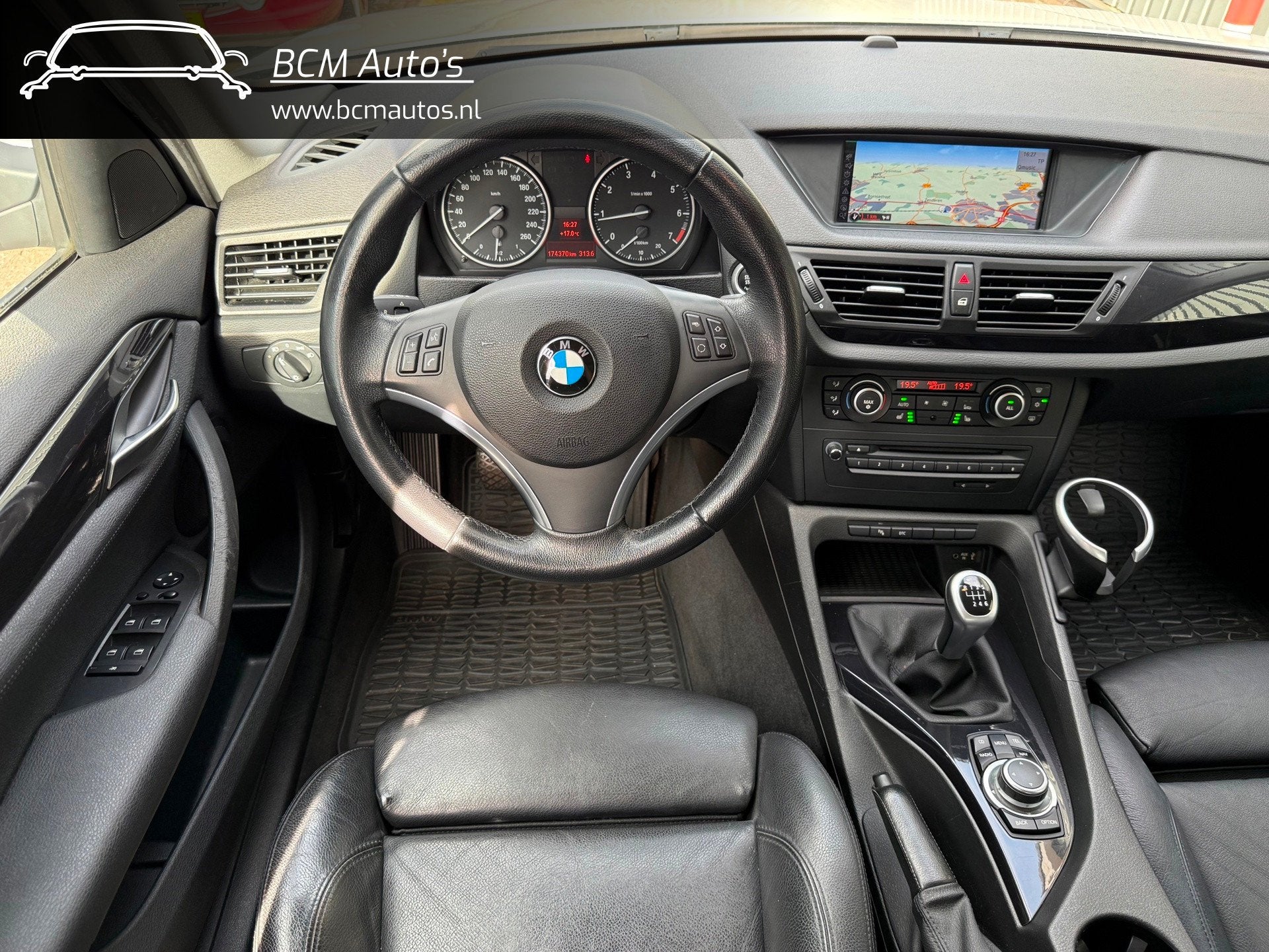 BMW X1 SDrive18i Executive |Leer|Pano|Stoelverwarming|PDC|Cl, Auto's, X1, Achterwielaandrijving, Zwart, 4 cilinders
