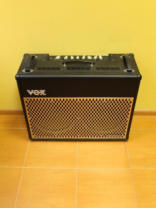 VOX VT100 GEZOCHT!, Muziek en Instrumenten, Ophalen of Verzenden, Gebruikt, Gitaar, 100 watt of meer