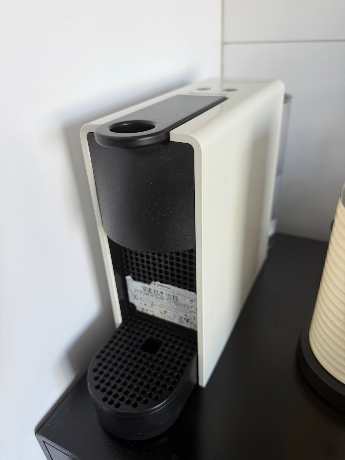 Nespresso Inissia Koffiemachine - Compact en Snel, Ophalen, Koffiemachine, Zo goed als nieuw, 1 kopje