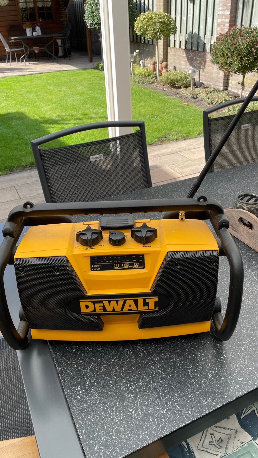 .Bouwradio De Walt F.M., Ophalen, Gebruikt