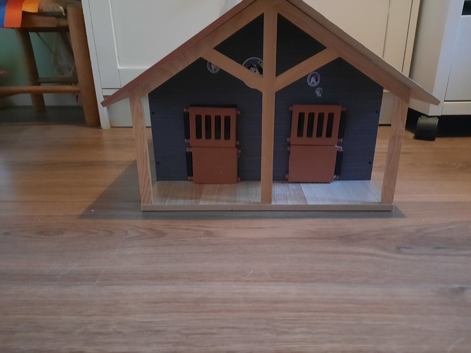 Houten speelgoedstal Kids globe, Ophalen, Zo goed als nieuw