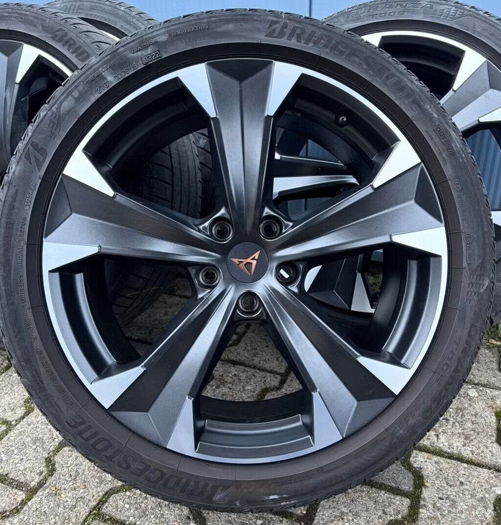 19” Originele Seat Cupra Ateca Velgen + Zomerbanden, Auto-onderdelen, 19 inch, -, -, Banden en Velgen