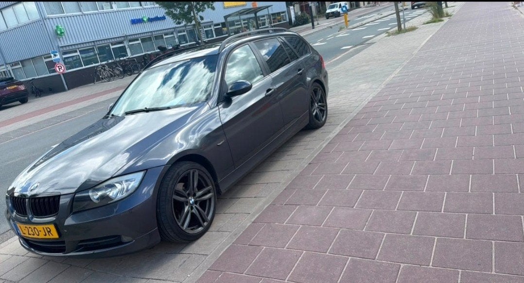 BMW 3-Serie 2.0 I 320 Touring AUT 2006 Grijs, Auto's, BMW, Particulier, 3-Serie, Benzine, C, Stationwagon, Automaat, Geïmporteerd