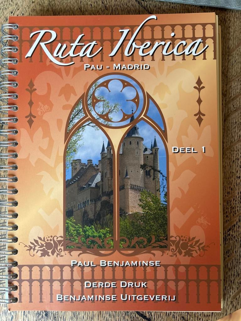 Ruta Iberica deel 1: Pau - Madrid, Boeken, Reisgidsen, Europa, Ophalen of Verzenden, Reisgids of -boek, Gelezen