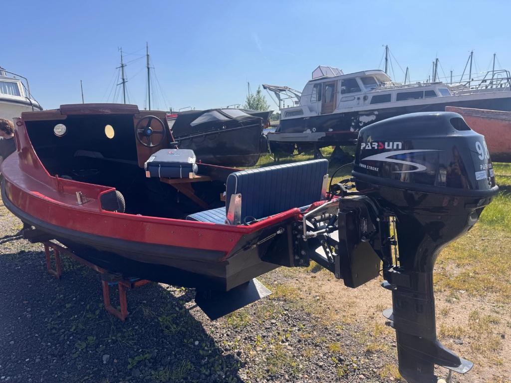 Superleuk volledig gerenoveerd fantastisch werkbootje, Watersport en Boten, Gebruikt, 6 m, 2 m, Vlet
