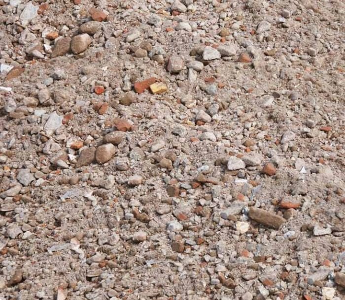 GRATIS: Gebroken puin met scherp zand - ca. 1,5 m³, Ophalen, Gebruikt