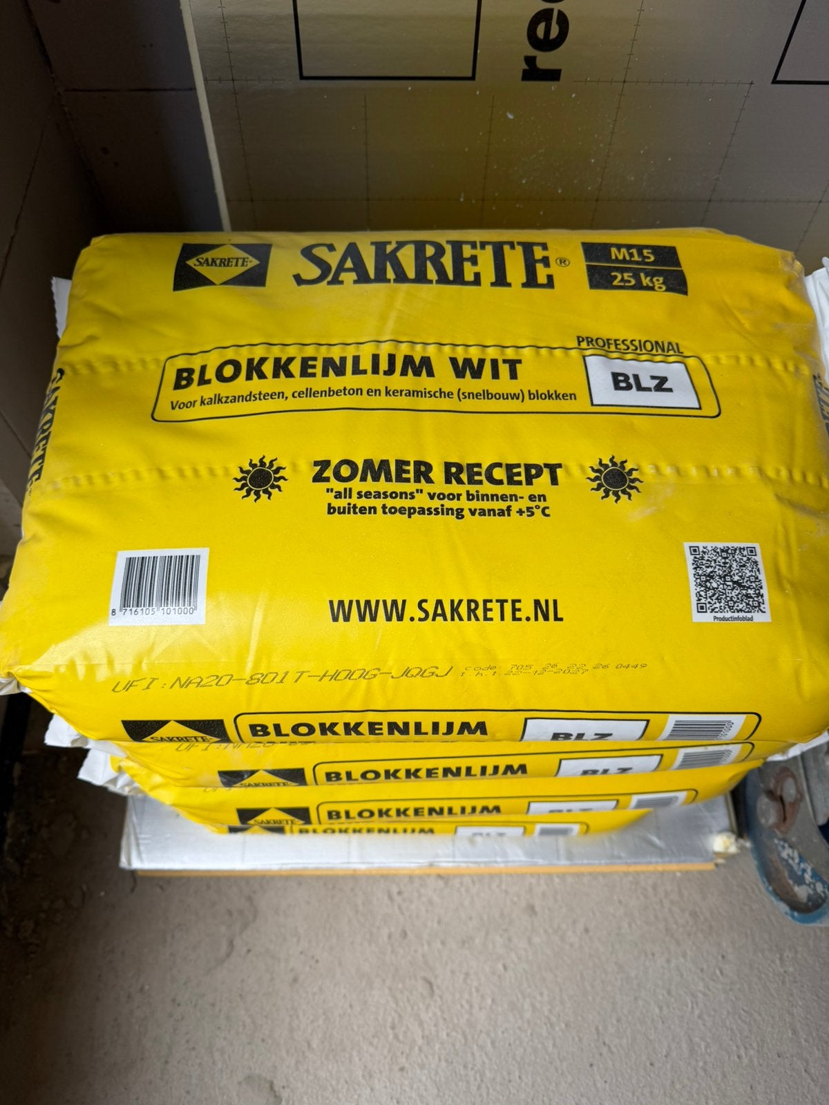 Sakrete Blokkenlijm - 25 kg, Ophalen, Zo goed als nieuw, Overige typen