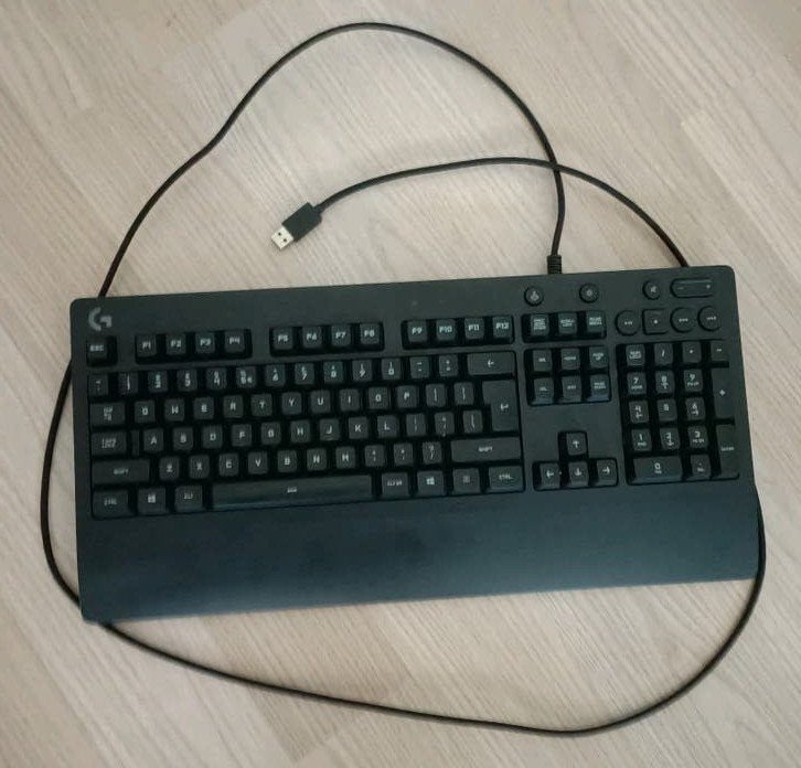 Logitech G213 gaming keyboard!, Ophalen