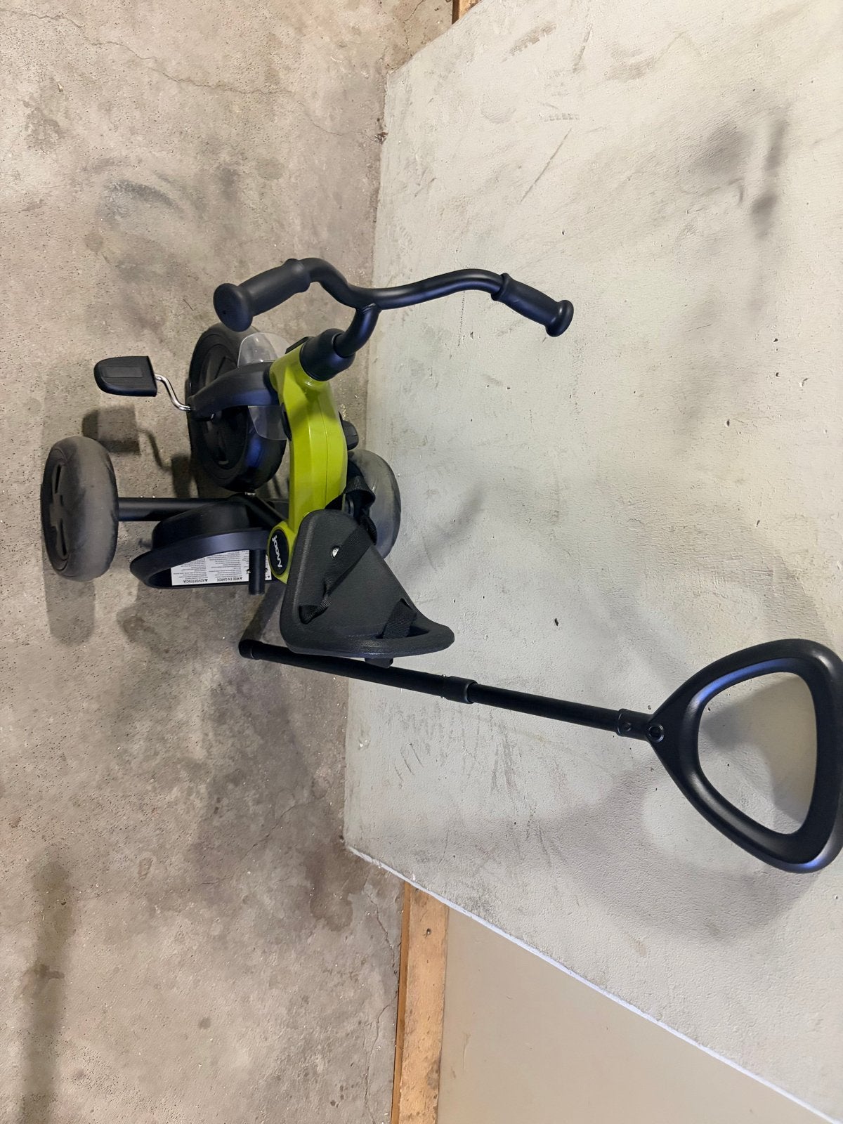 Joovy driewieler met duwstang - Groen, Ophalen, Zo goed als nieuw, Terugtraprem, Duwstang
