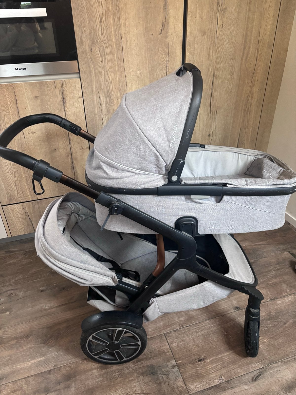 Nuna Demi Grow Combiwagen met reiswieg en autostoeltje, Gebruikt, Combiwagen, Met autostoeltje, Ophalen