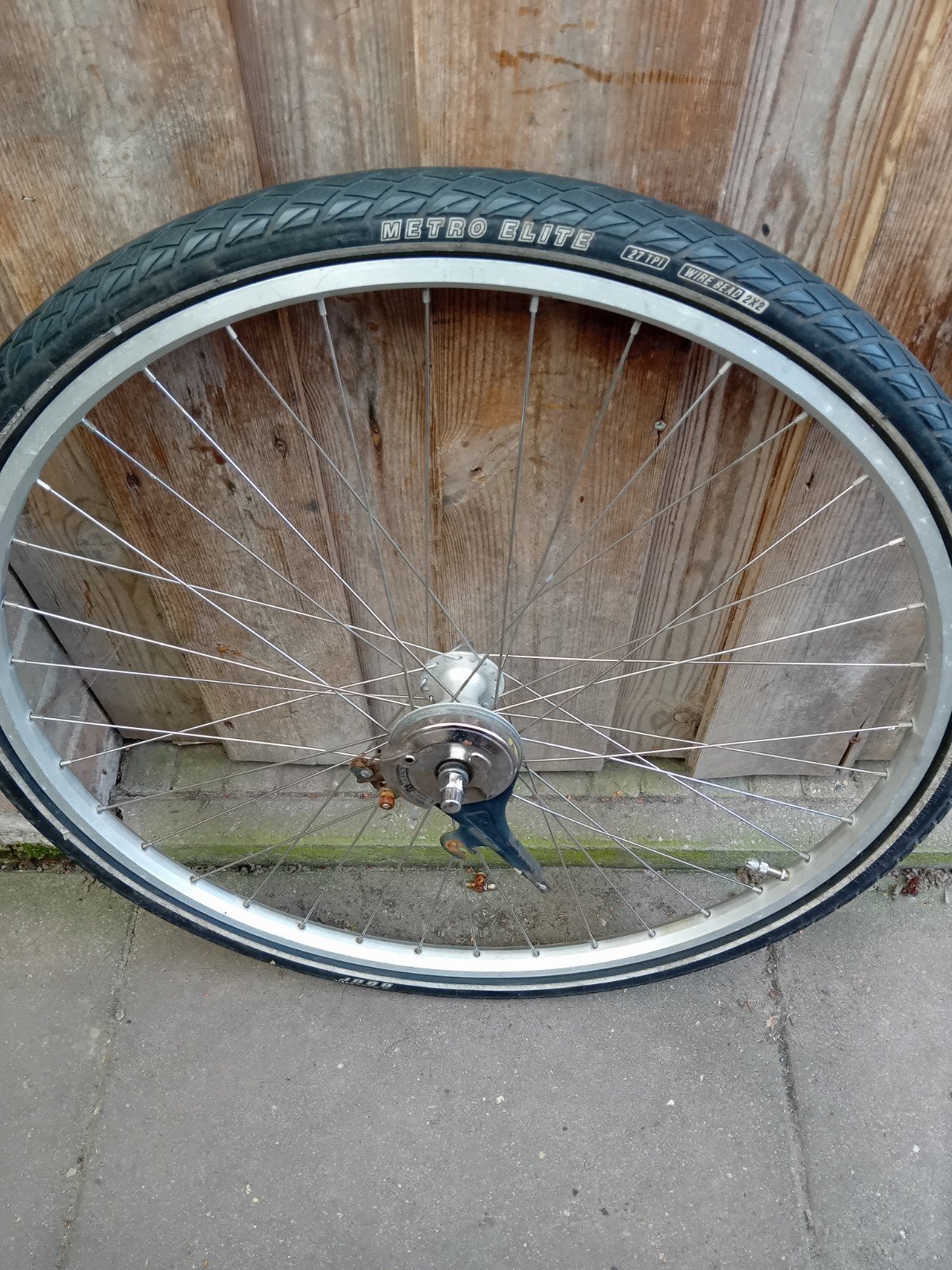 28 inch voorwiel met rollerbrake  15 euro, Fietsen en Brommers, Fietsonderdelen, Gebruikt, Shimano Nexus, Stadsfiets, Ophalen