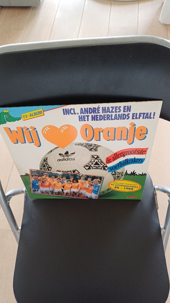 Tv album en singles Wij houden van Oranje 1988, Ophalen, Gebruikt, Overige formaten, 1980 - 1989