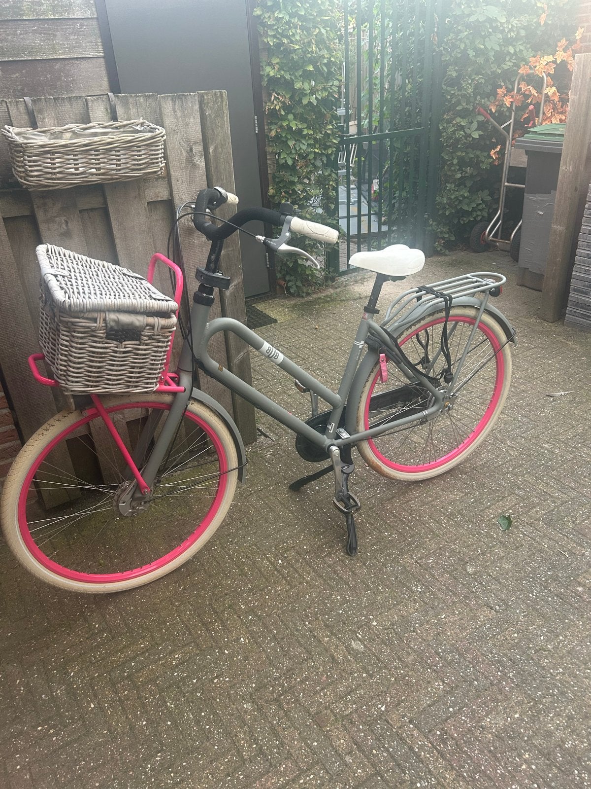 Leuke Batavus Bub Damesfiets met roze accenten en mand, Fietsen en Brommers, Velgrem, 50 tot 53 cm, Ophalen, Overige merken