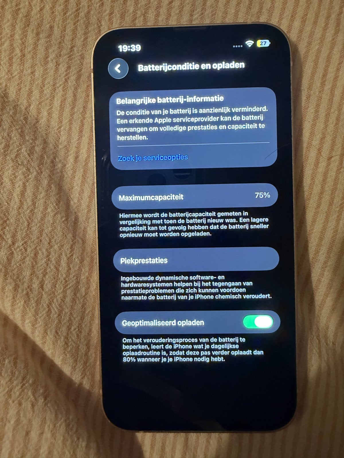 Foto 5 van iPhone 13 roze 256G - Goede staat, batterij 75%
