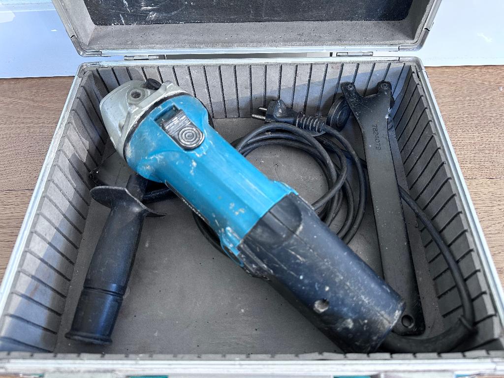 Makita 9542 230 V Haakse slijper 125 mm, Doe-het-zelf en Verbouw, Gereedschap | Slijpmachines, Ophalen, Gebruikt, 700 tot 1000 watt