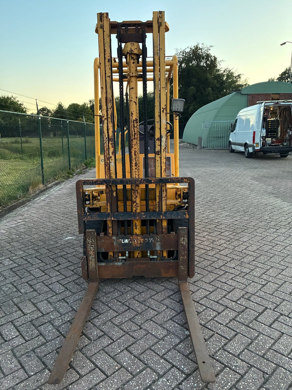 Komatsu Benzine Heftruck 1500kg, 380cm hefhoogte, Zakelijke goederen, Machines en Bouw | Heftrucks en Intern transport, 1000 tot 2000 kg