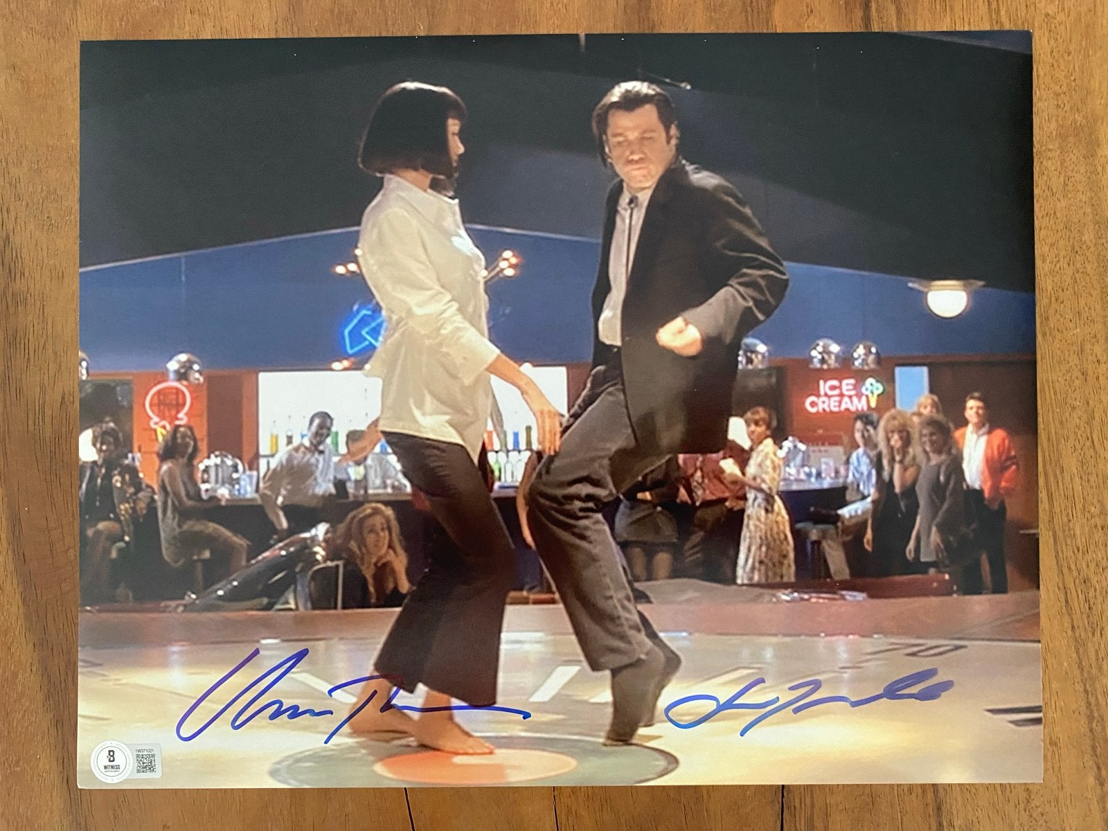 Pulp Fiction gesigneerde foto Uma Thurman & John Travolta, Ophalen of Verzenden, Nieuw, Foto of Kaart