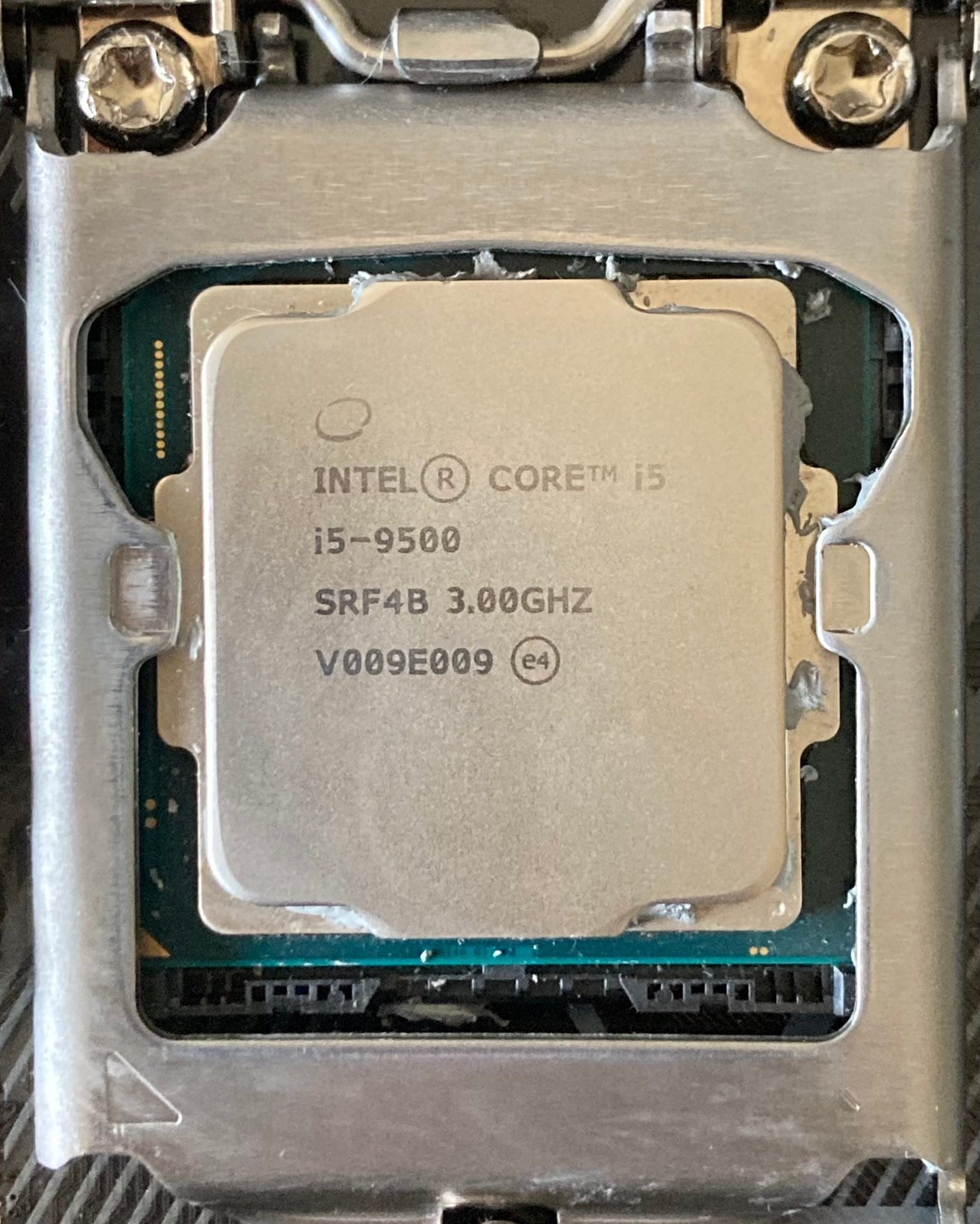 I5-9500 CPU, Computers en Software, Processors, Ophalen of Verzenden, Refurbished, 6-core, 3 tot 4 Ghz