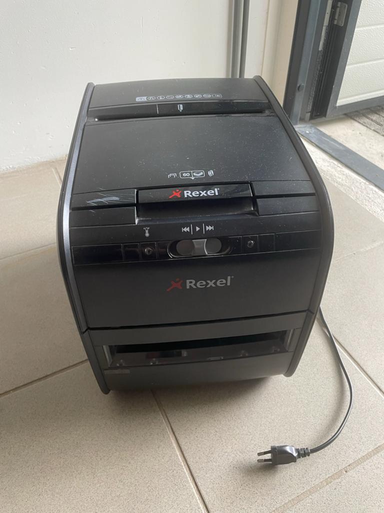Rexel AutoFeed Papiervernietiger/Shredder, Diversen, Ophalen, Gebruikt
