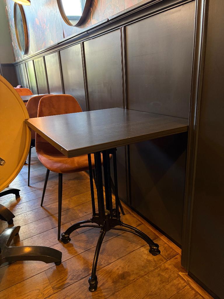 Tafels lunchroom, Ophalen, Overige materialen, Gebruikt, 50 tot 100 cm
