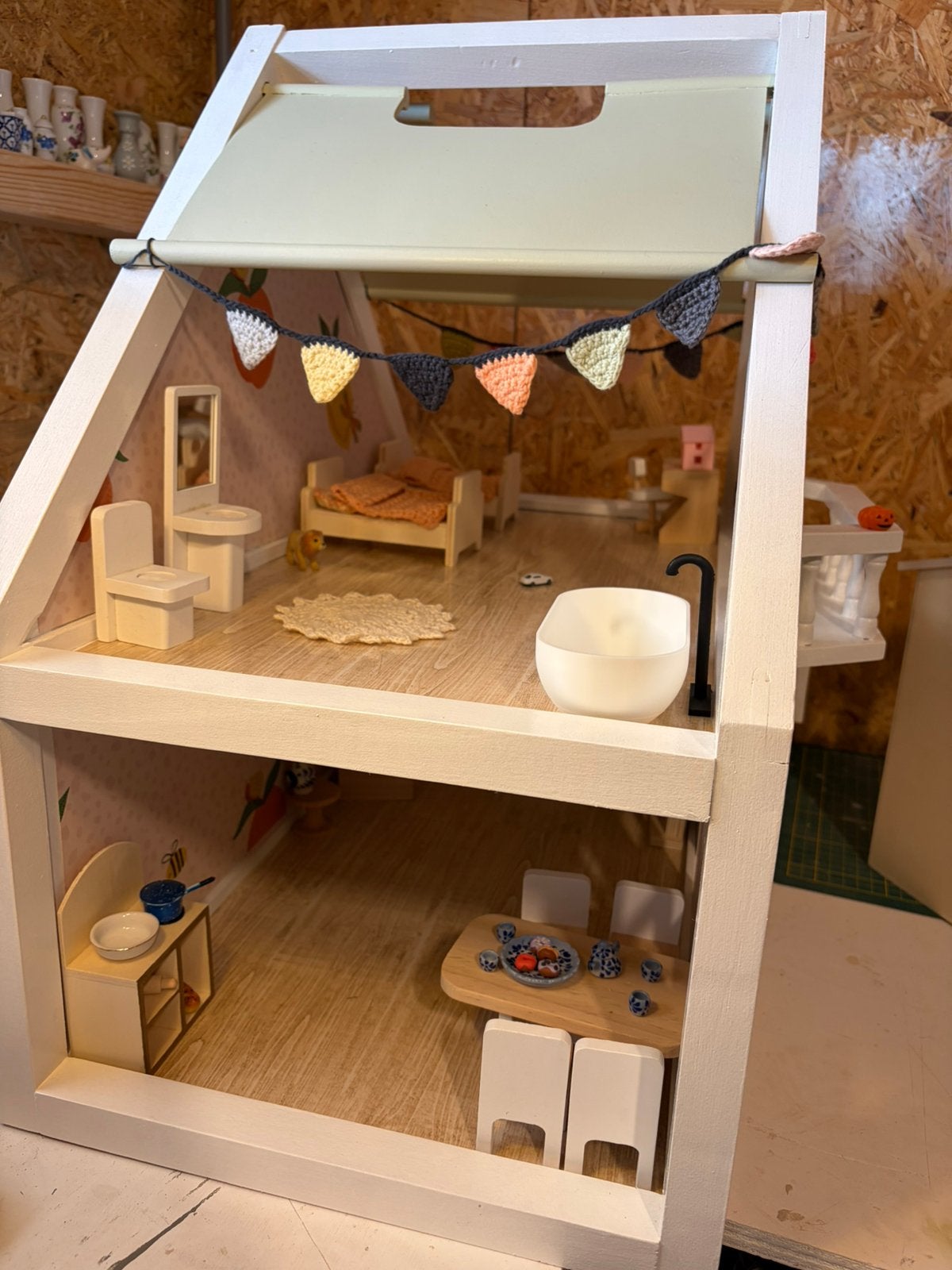 Volledig ingericht poppenhuis, nieuw, Ophalen of Verzenden, Nieuw, Poppenhuis