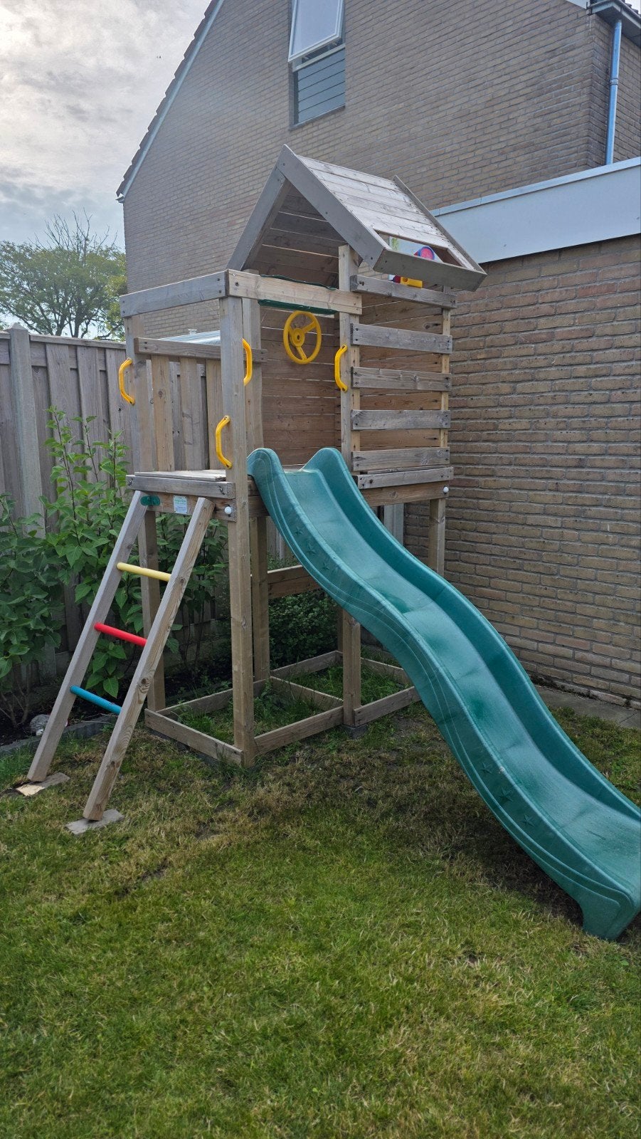 Jungle Gym Speelhuis met glijbaan, zandbak en trap, Kinderen en Baby's, Speelgoed | Buiten | Speeltoestellen, Ophalen, Zo goed als nieuw