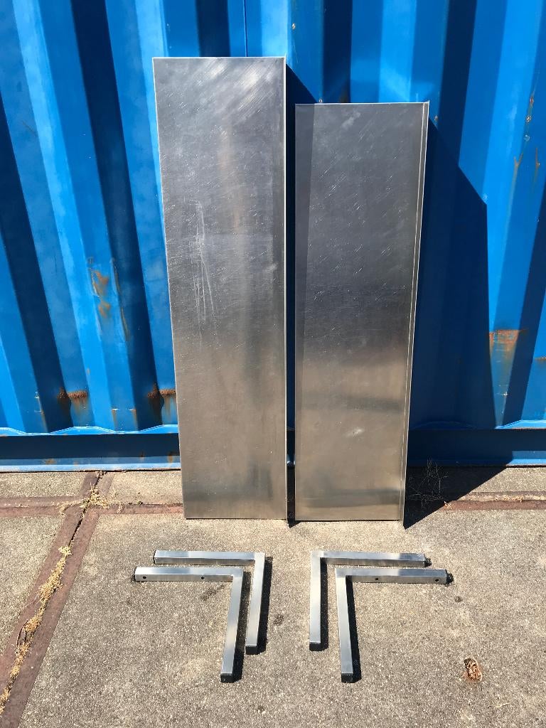 2x RVS wandplanken / rvs keuken schappen + muur beugels, Ophalen