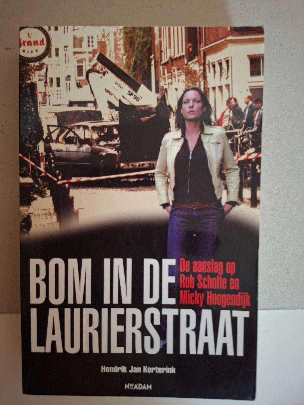 H.J. Korterink - Bom in de Laurierstraat, Verzenden, Zo goed als nieuw, H.J. Korterink