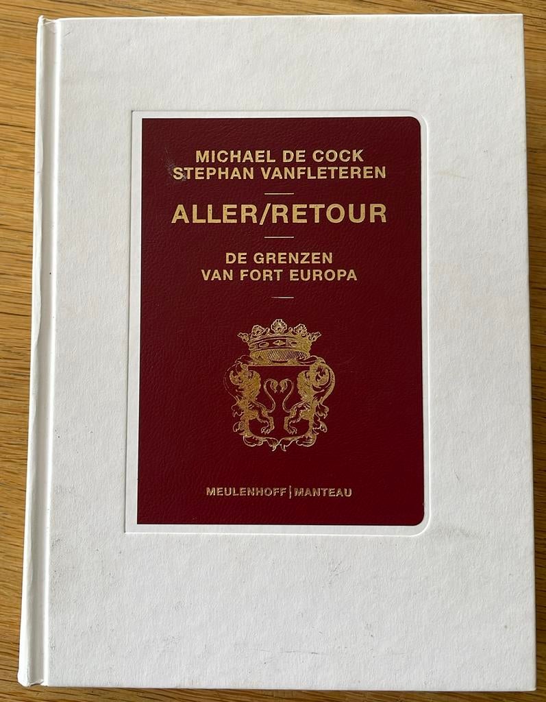 stephan Vanfleteren - Aller/Retour, Boeken, Europa, Zo goed als nieuw, Stephan Vanfleteren; Michael De Cock, Ophalen of Verzenden