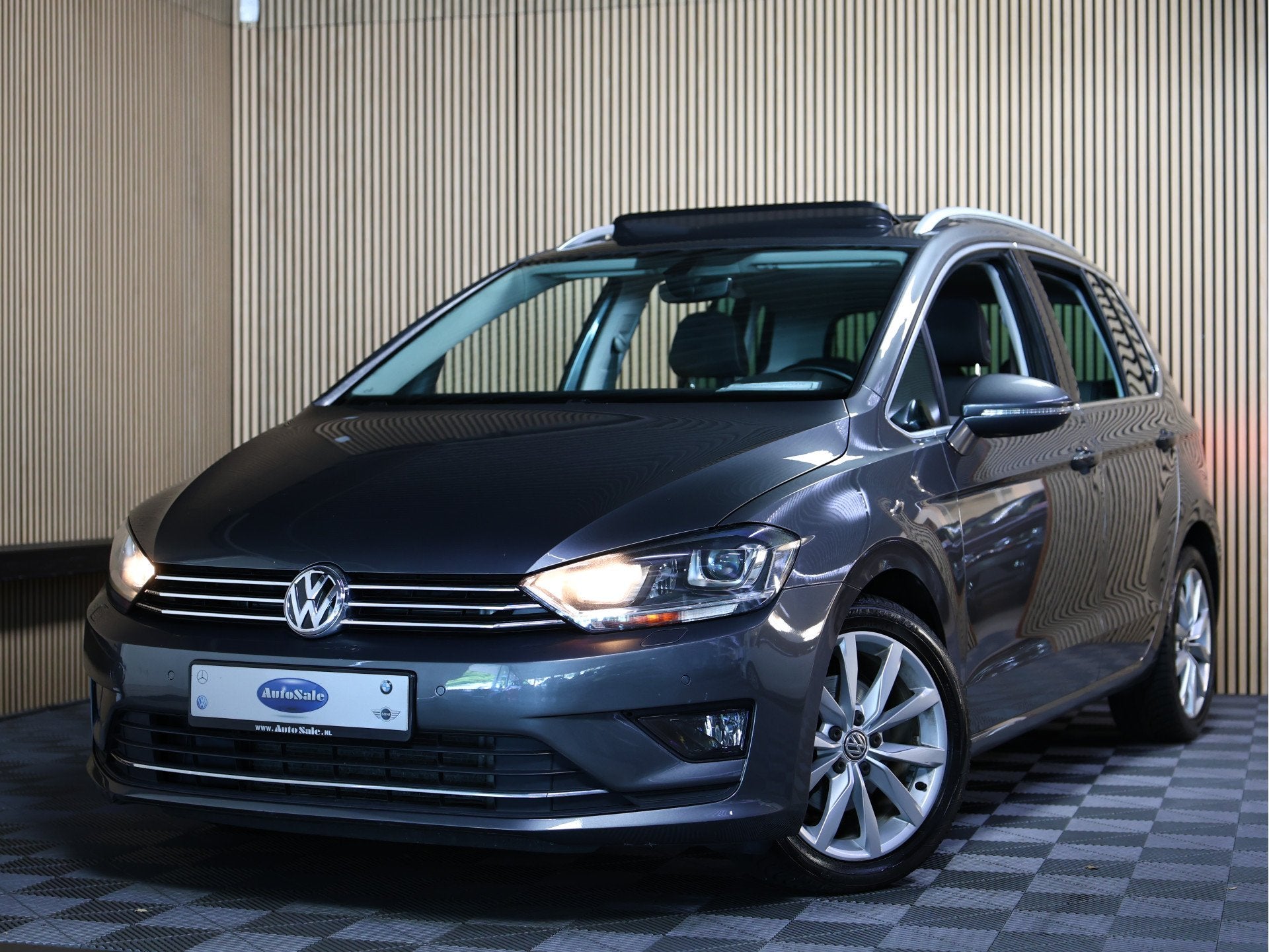 Volkswagen Golf Sportsvan 1.4 TSI Highline AVM DSG PANO CLIM, Auto's, Volkswagen, Stof, 4 cilinders, 1283 kg, Golf Sportsvan