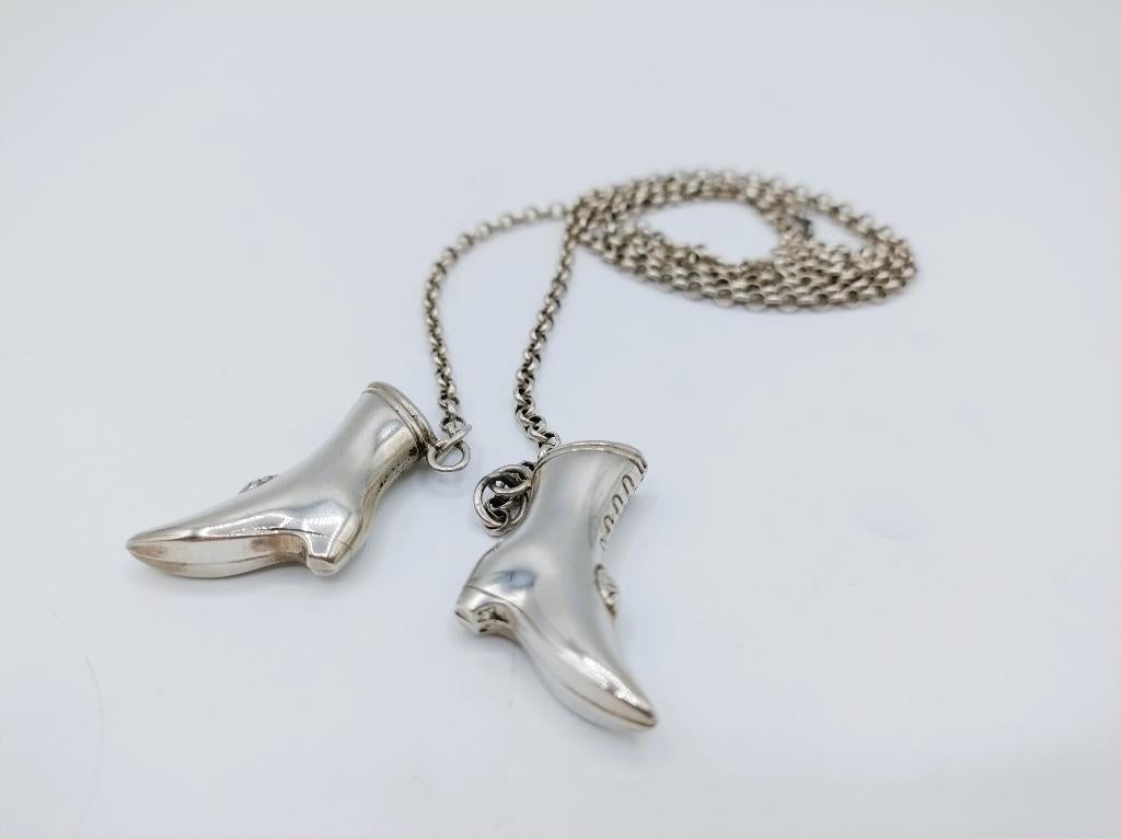 Zilveren jasseronketting met breipendoppen (laarzen), 79 cm., Gebruikt, Info@zilverwebsite.nl, Verzenden, Zilverwebsite.nl